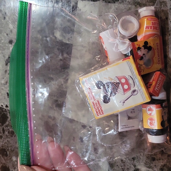 Mini Brands Create Disney Mickey Mouse - Picture 5 of 5